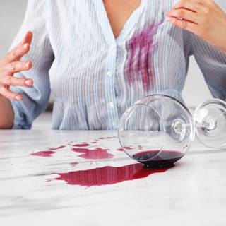Comment enlever les taches de vin - Vanish